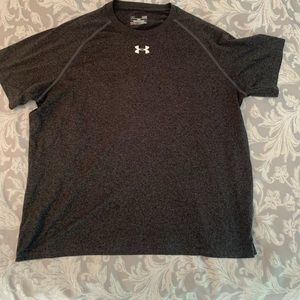 Men’s Under Armour performance t-shirt.